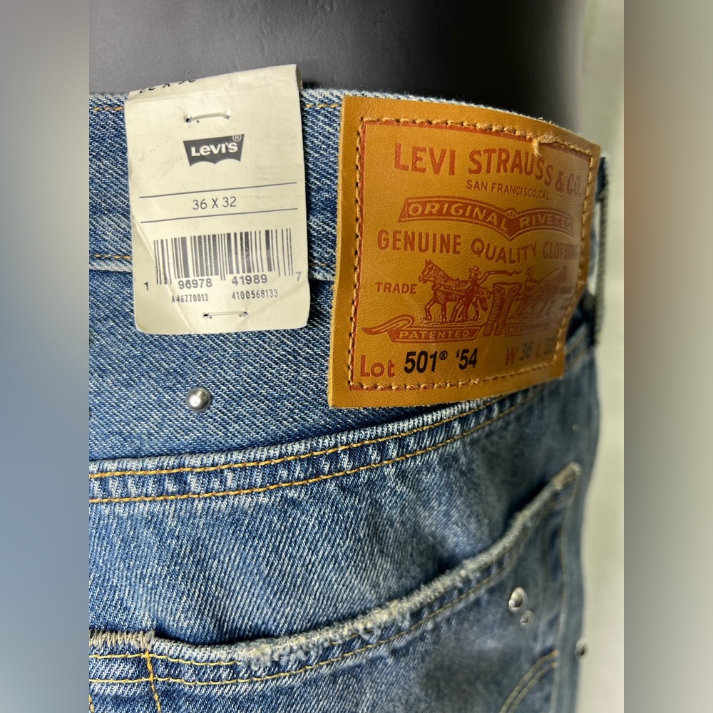 Levi’s 501 ‘54 54 Riveted Jeans Distressed Boyfriend 36x32 - Picture 8 of 9